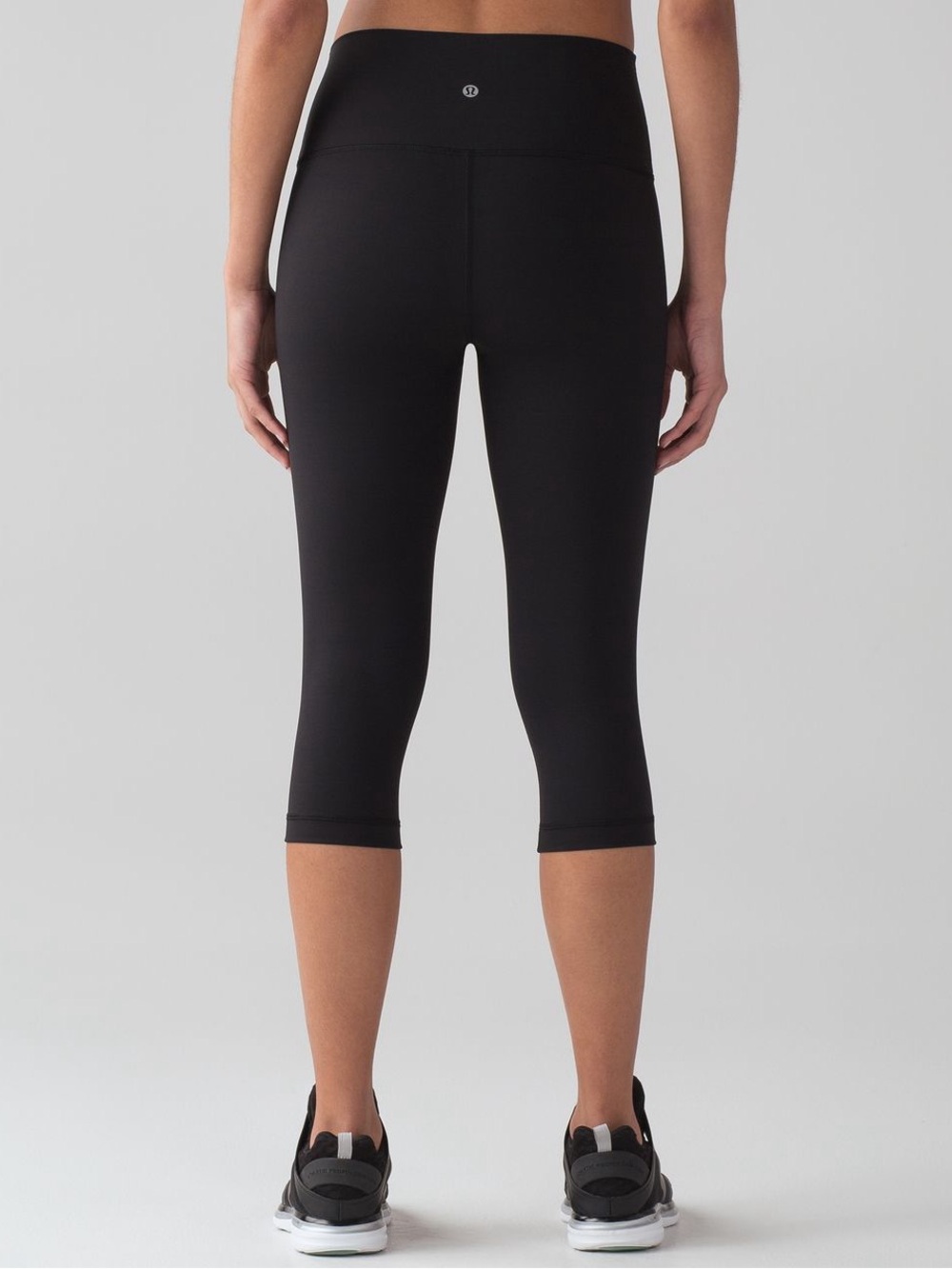 Lululemon Wunder Under Hi-Rise 1/2 Tight (Full-On Luxtreme 17")